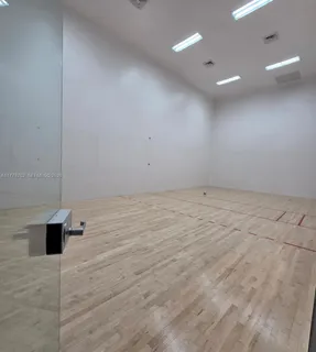 $639,000 | 16385 Biscayne Boulevard, Unit 1019, North Miami Beach, FL 33160