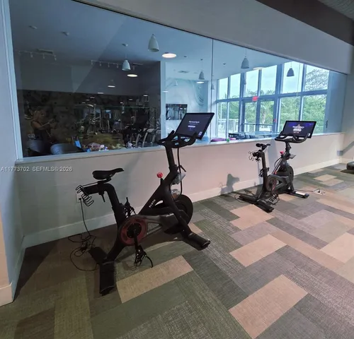 $648,000 | 16385 Biscayne Boulevard, Unit 1019, North Miami Beach, FL 33160