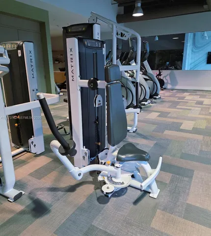 $648,000 | 16385 Biscayne Boulevard, Unit 1019, North Miami Beach, FL 33160