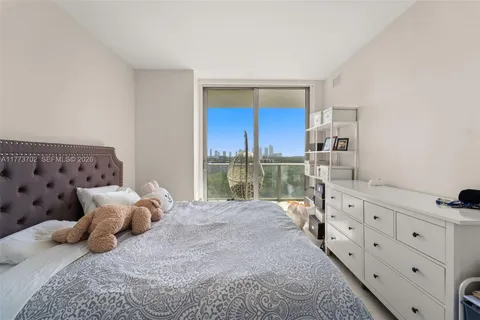 $639,000 | 16385 Biscayne Boulevard, Unit 1019, North Miami Beach, FL 33160