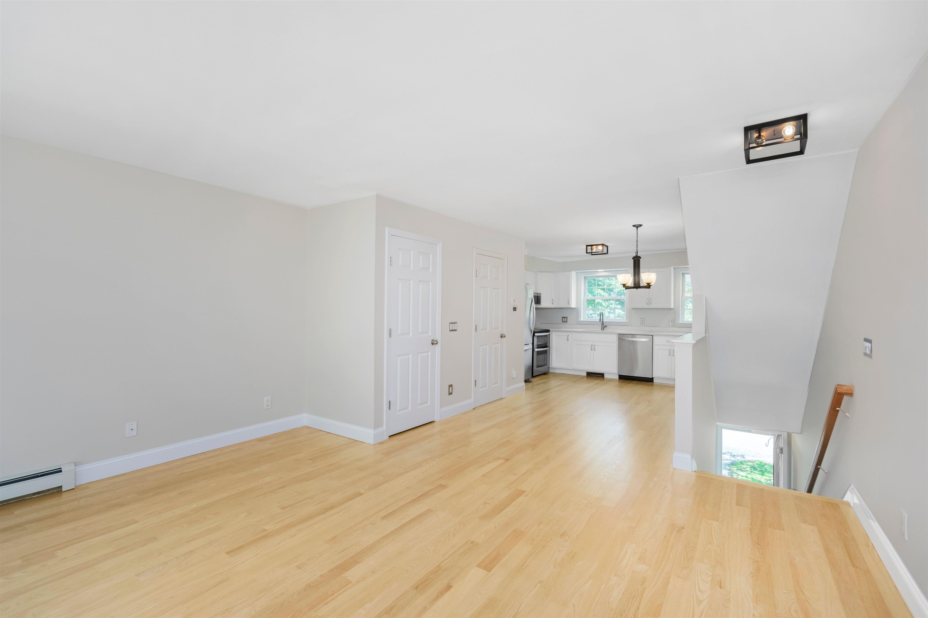 1029 South Mammoth Road, Unit 9 Manchester, NH 03109 - Photo 8 of 25