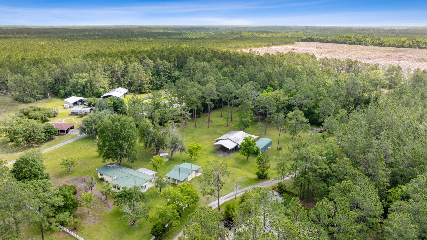 2889 Santa Fe Trail Hilliard, FL 32046 - Photo 1 of 49 a view of lake with city view