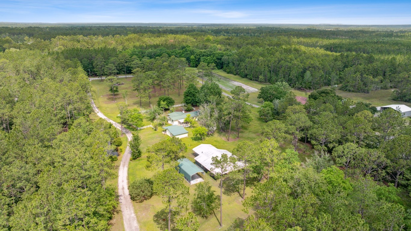 2889 Santa Fe Trail Hilliard, FL 32046 - Photo 4 of 49 a view of city with ocean