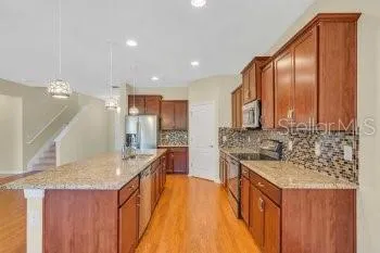 $3,795 | 2844 Esmeralda Drive, Sarasota, FL 34243