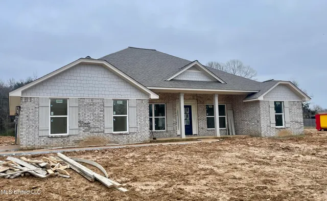 $373,800 | 214 Farley Road, Byhalia, MS 38611