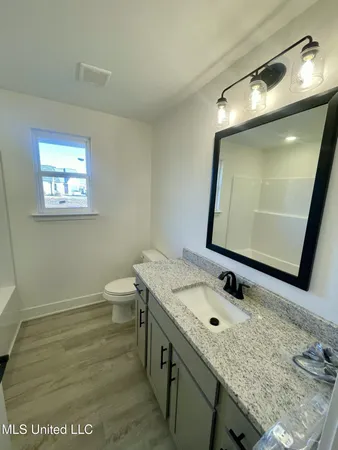 $373,800 | 214 Farley Road, Byhalia, MS 38611