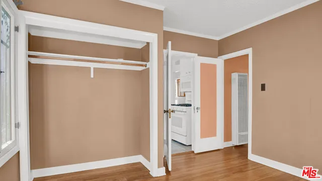 $3,200 | 6180 Oak Crest Way, Los Angeles, CA 90042