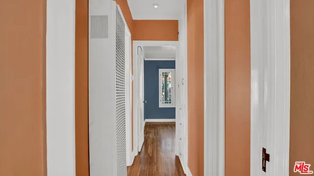 $3,200 | 6180 Oak Crest Way, Los Angeles, CA 90042