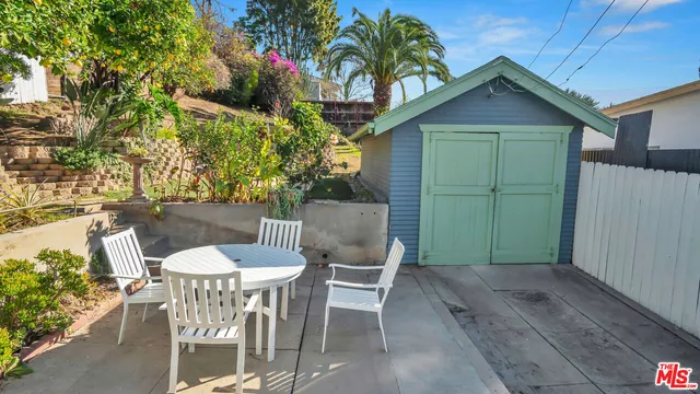 $3,200 | 6180 Oak Crest Way, Los Angeles, CA 90042