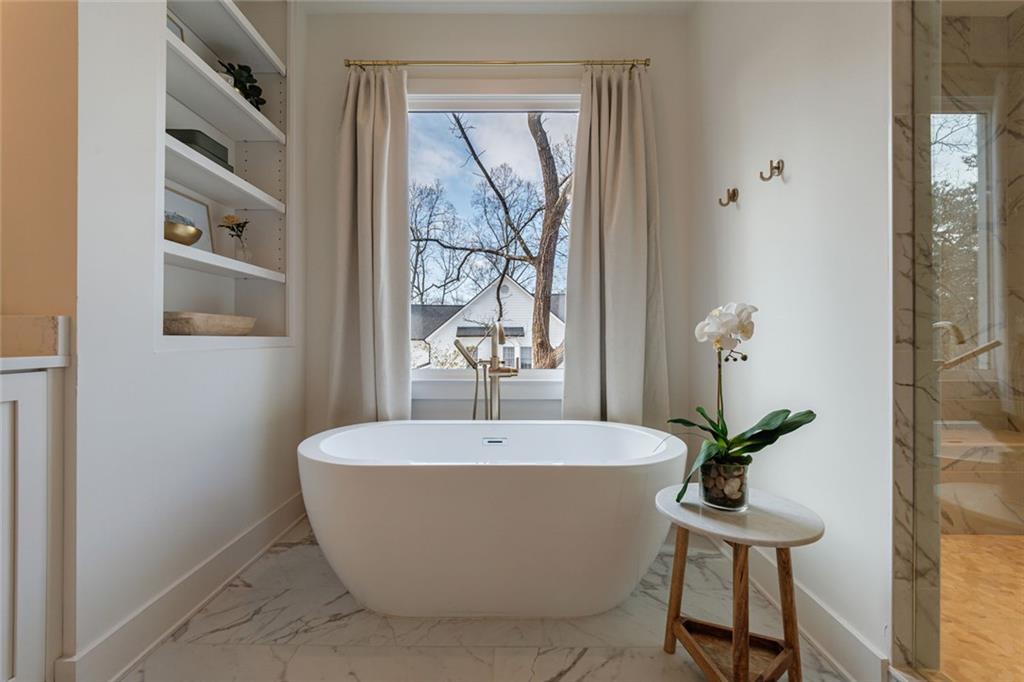 1217 Kendrick Road Northeast Brookhaven, GA 30319 - Photo 32 of 61