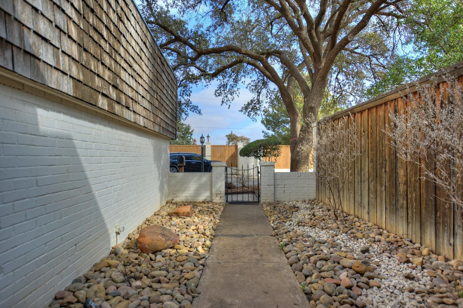 2302 Slide Road, Unit 10 Lubbock, TX 79407 - Photo 5 of 26 Photo 5