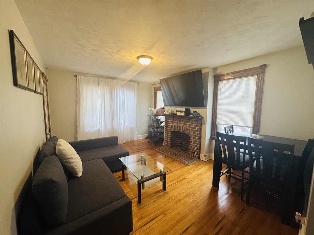 5 Wakefield Street Worcester, MA 01605 - Photo 12 of 21