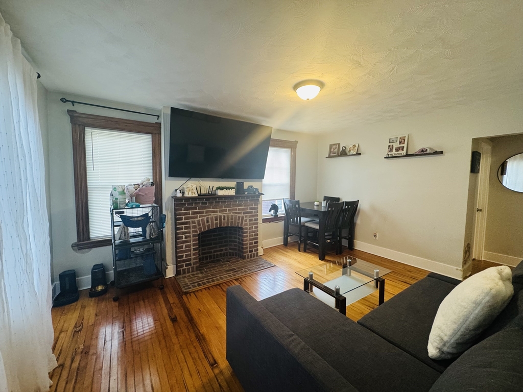 5 Wakefield Street Worcester, MA 01605 - Photo 13 of 21