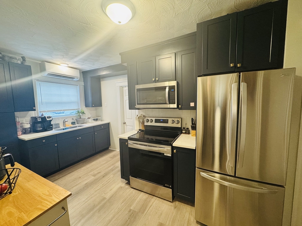 5 Wakefield Street Worcester, MA 01605 - Photo 8 of 21