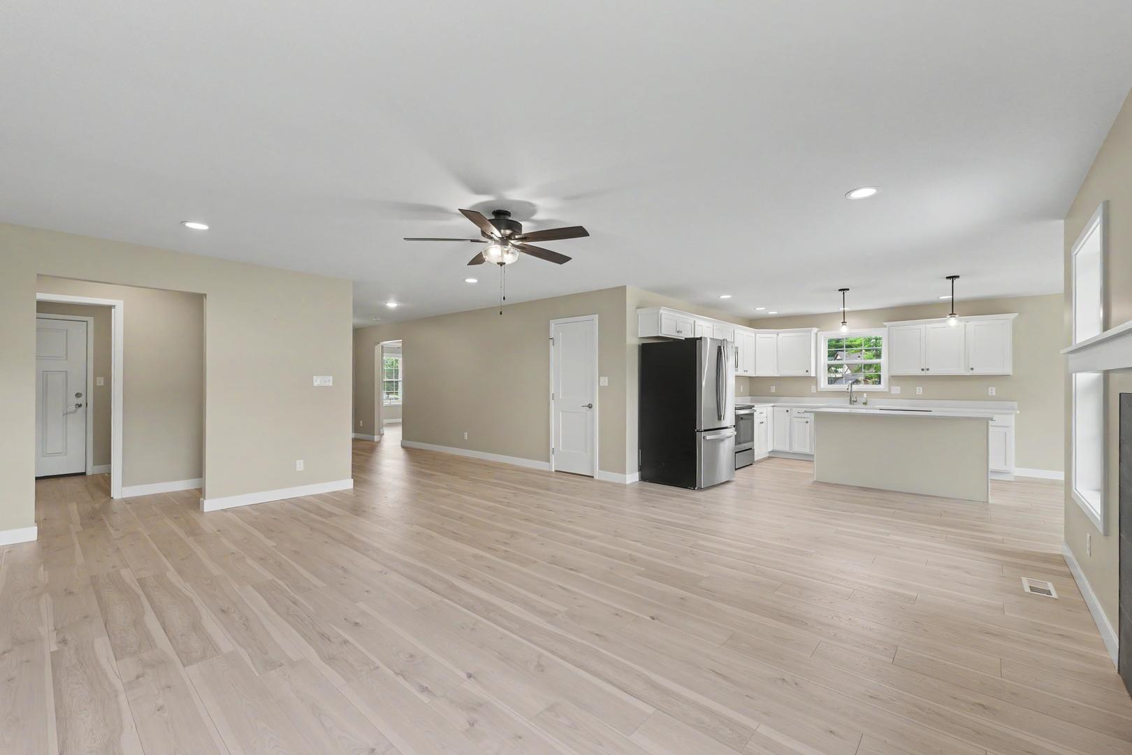707 North Abbey Road Urbana, IL 61802 - Photo 6 of 31