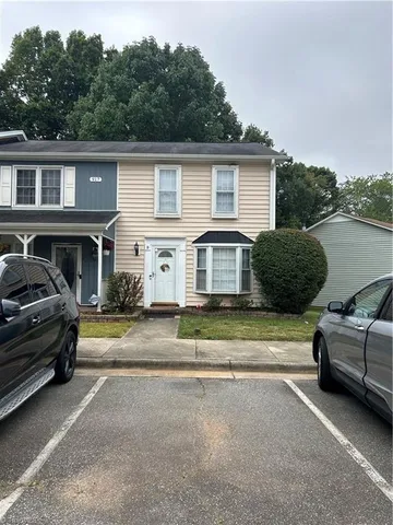 $1,650 | 917 Shelby Drive, Unit D, Greensboro, NC 27409