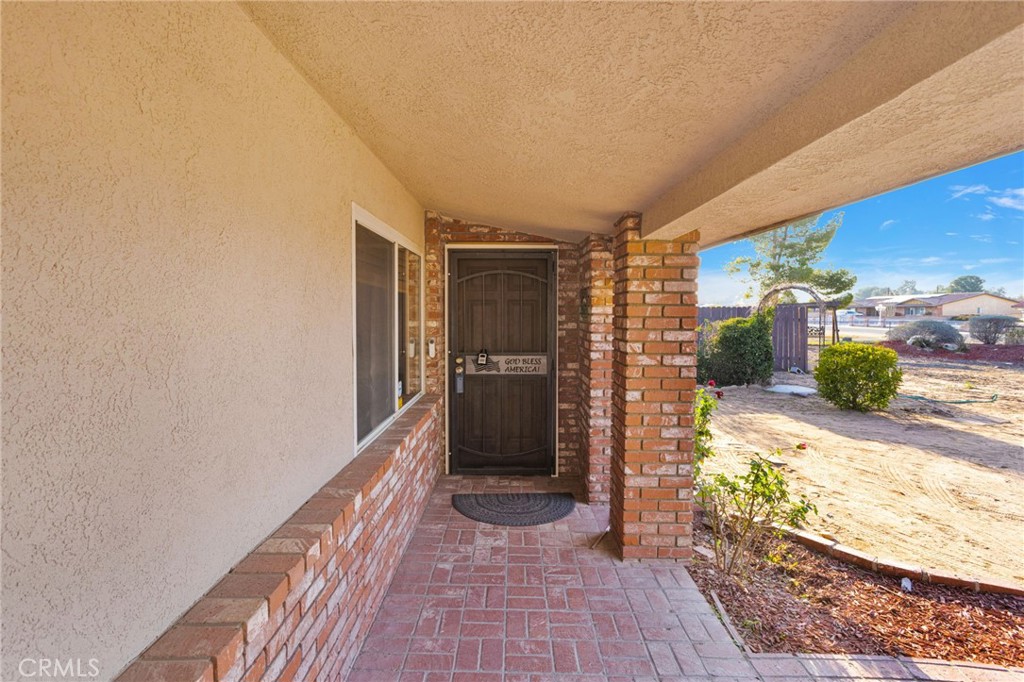 14415 Erie Road Apple Valley, CA 92307 - Photo 8 of 61