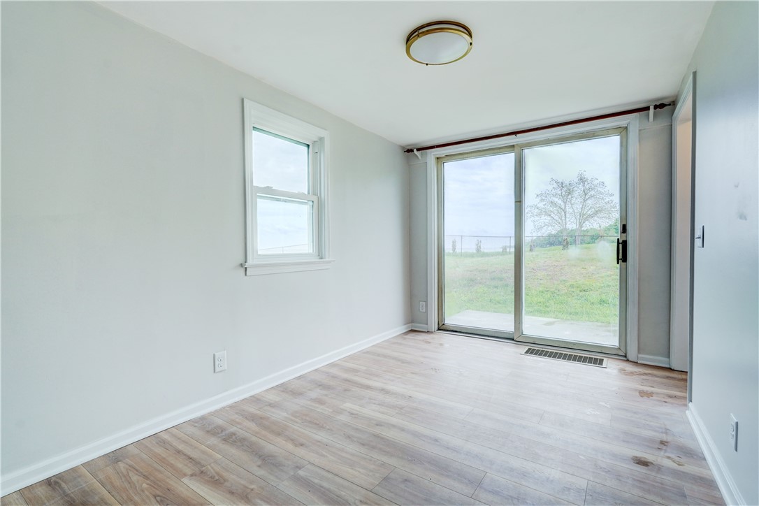 904 Lake Road Webster, NY 14580 - Photo 8 of 43