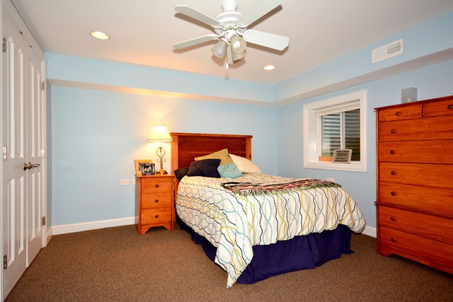 717 Elmore Street Park Ridge, IL 60068 - Photo 14 of 24