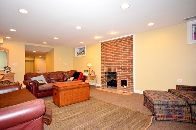 717 Elmore Street Park Ridge, IL 60068 - Photo 20 of 24