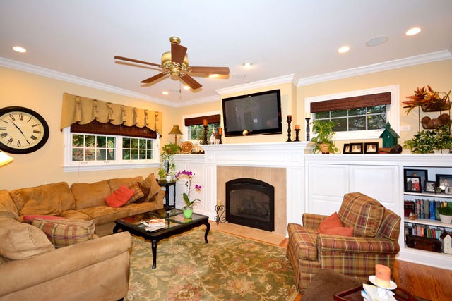 717 Elmore Street Park Ridge, IL 60068 - Photo 3 of 24