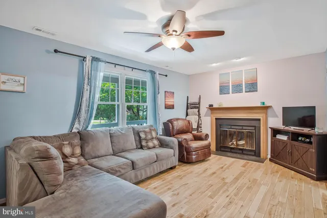 $405,067 | 1330 Jordan Drive, Shady Side, MD 20764