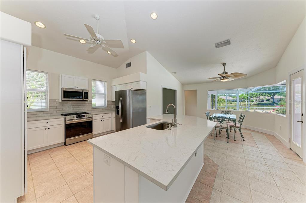 11218 Rivers Bluff Circle Lakewood Ranch, FL 34202 - Photo 18 of 60 Gallery Image 18