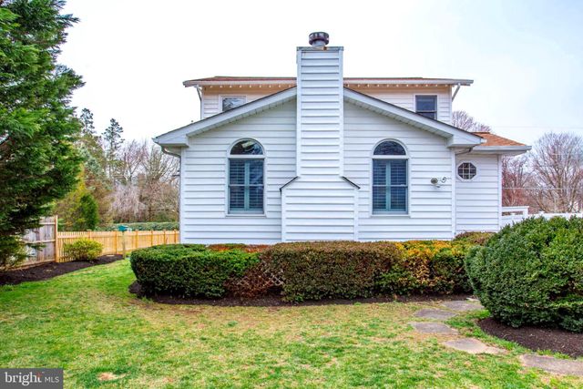 $925,000 | 1207 Buchanan Street, McLean, VA 22101