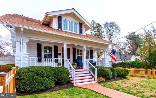 $925,000 | 1207 Buchanan Street, McLean, VA 22101