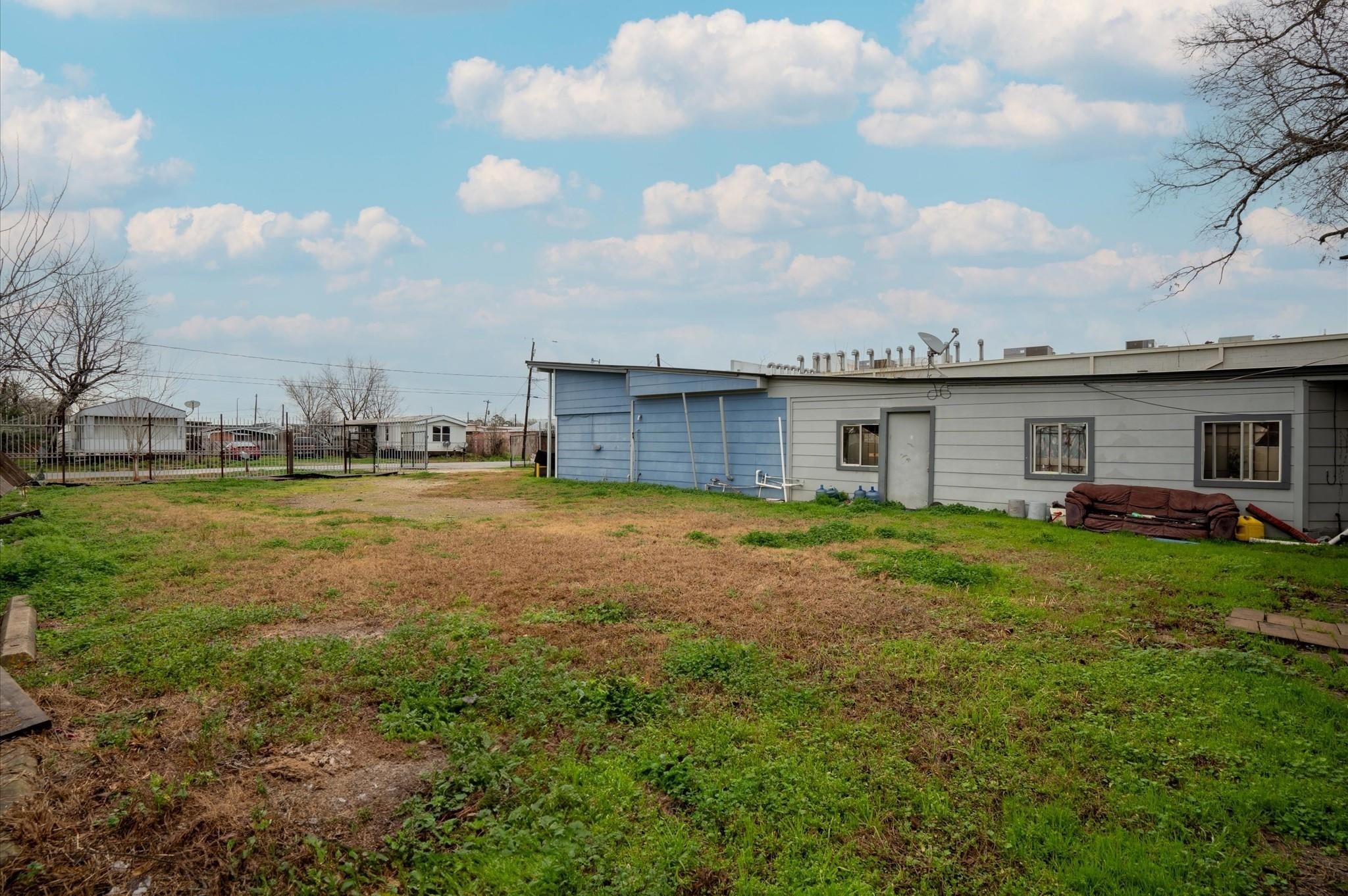 13842 Laredo Street Houston, TX 77015 - Photo 4 of 9