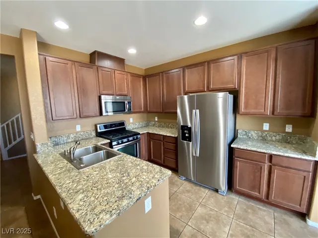 $2,068 | 9208 Red Knoll Street, Las Vegas, NV 89113