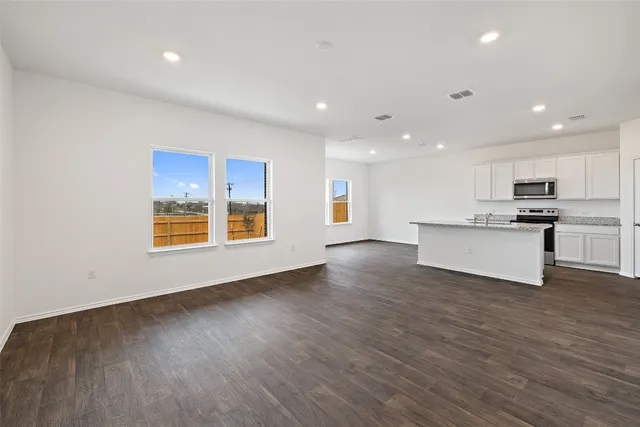 $299,990 | 15112 A Welsh Cob Road, Manor, TX 78653