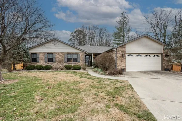 $440,000 | 109 Sherryl Court, O'Fallon, IL 62269