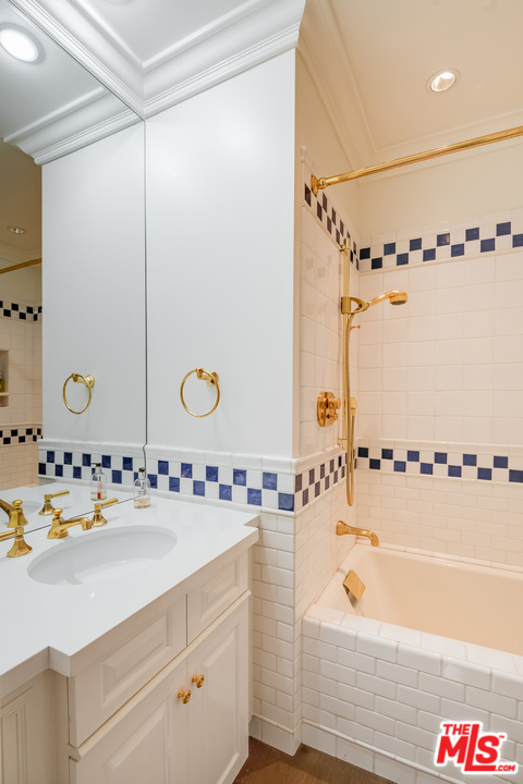 11222 Chalon Road Los Angeles, CA 90049 - Photo 42 of 51 Gallery Image 42