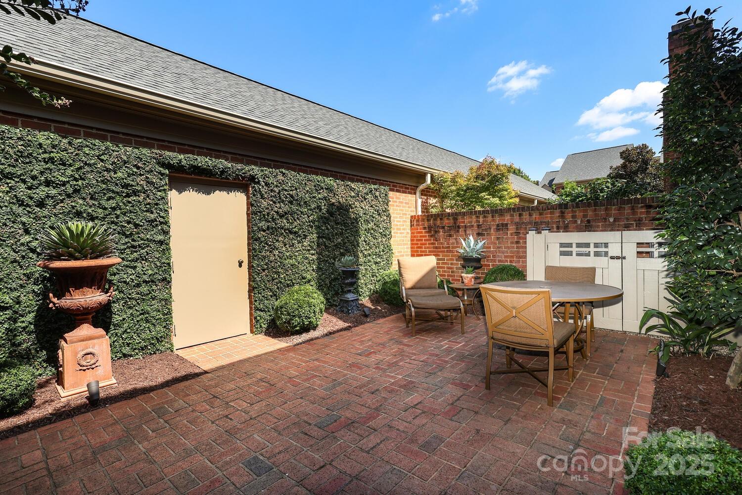 2839 Sharon View Road Charlotte, NC 28210 - Photo 26 of 30 Gallery Image 26