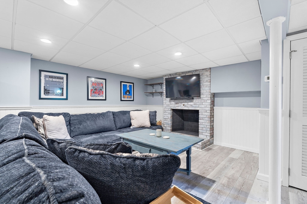 37 Angelo Street Worcester, MA 01604 - Photo 35 of 40