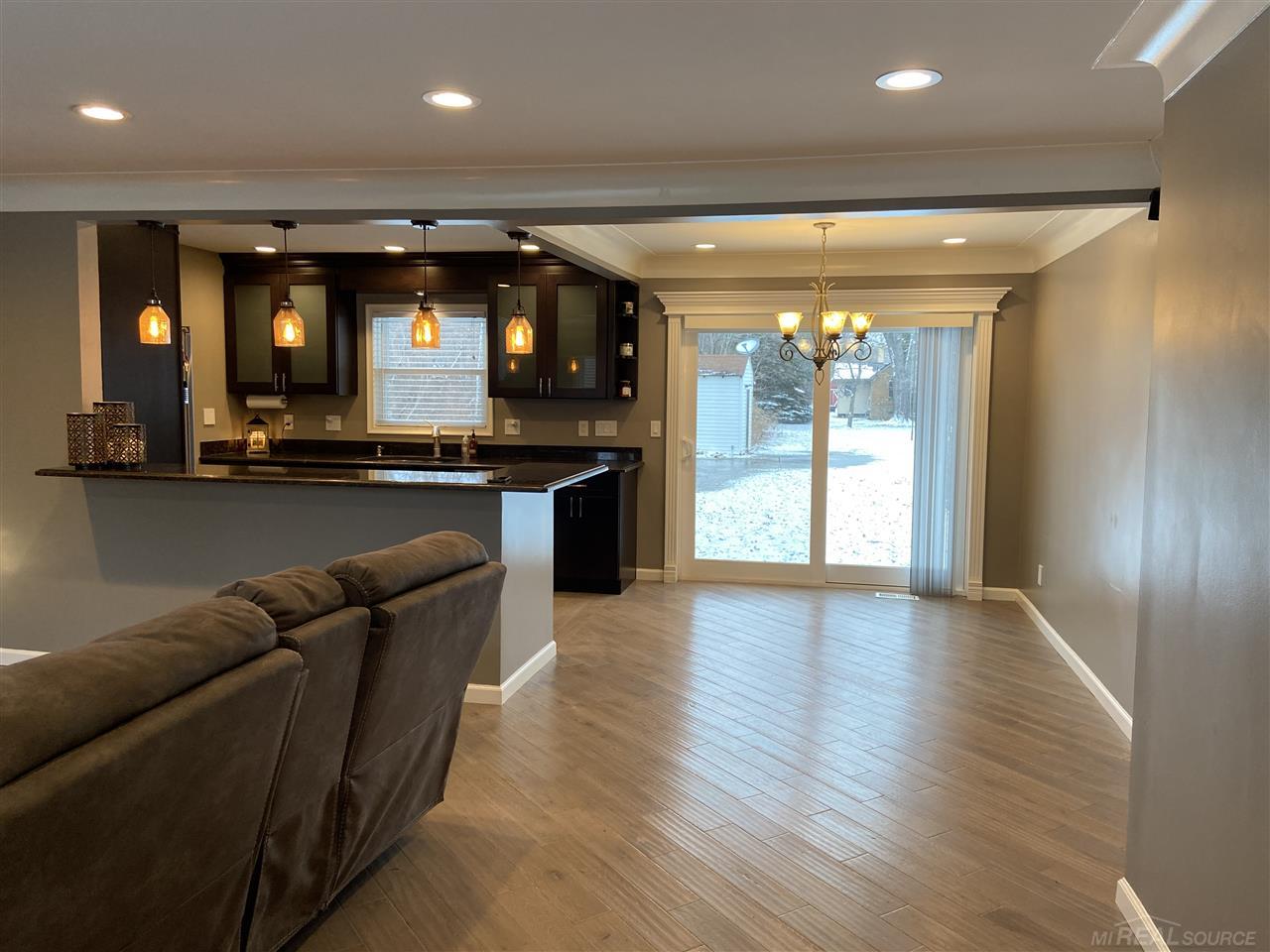 37510 Utica Road Sterling Heights, MI 48312 - Photo 3 of 13 50002705-2.JPG