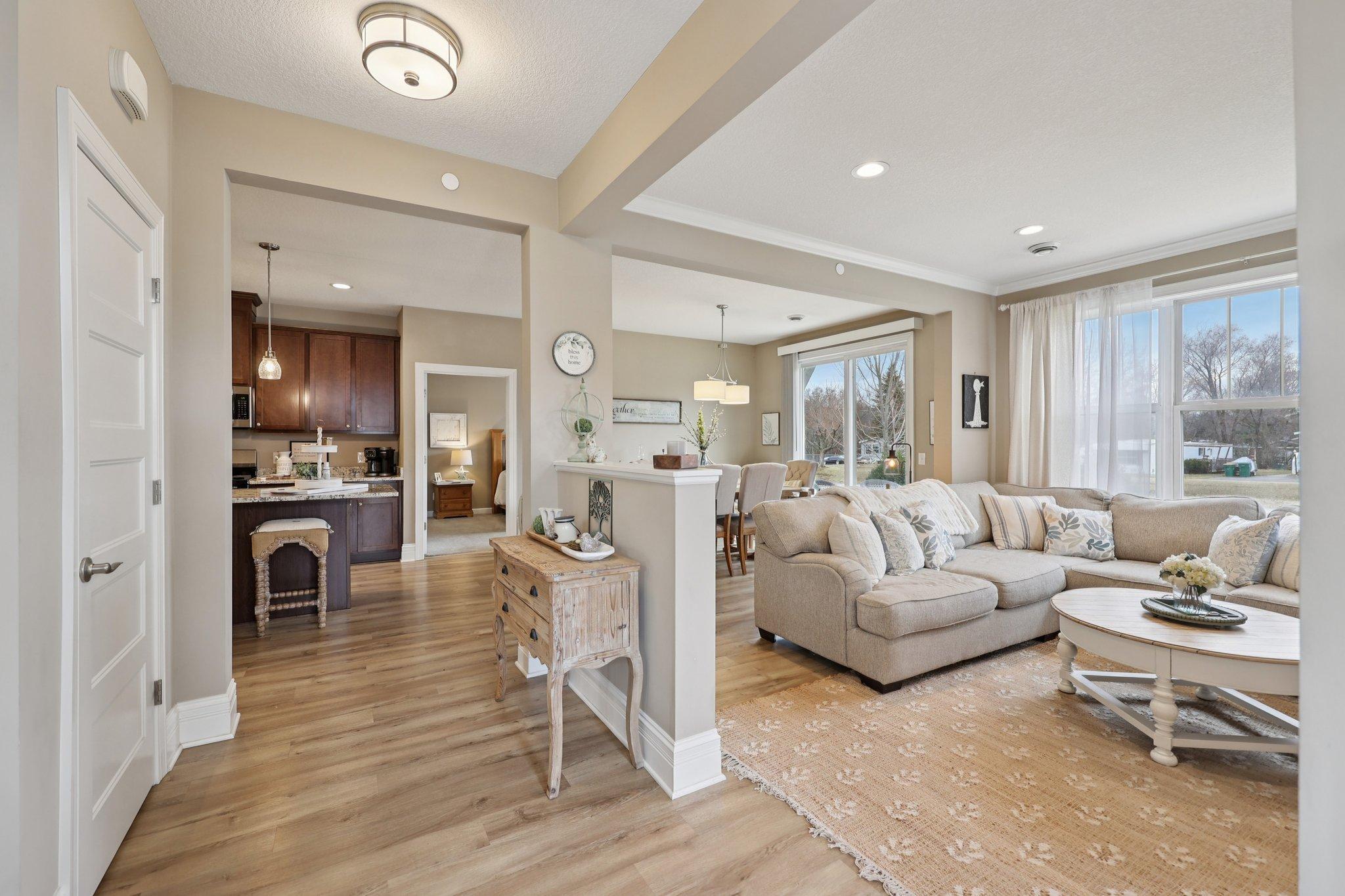 13704 Brookside Path Rosemount, MN 55068 - Photo 9 of 54