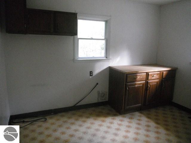 5725 East Hoxie Road Cedar, MI 49621 - Photo 10 of 12 1739320-9.JPG
