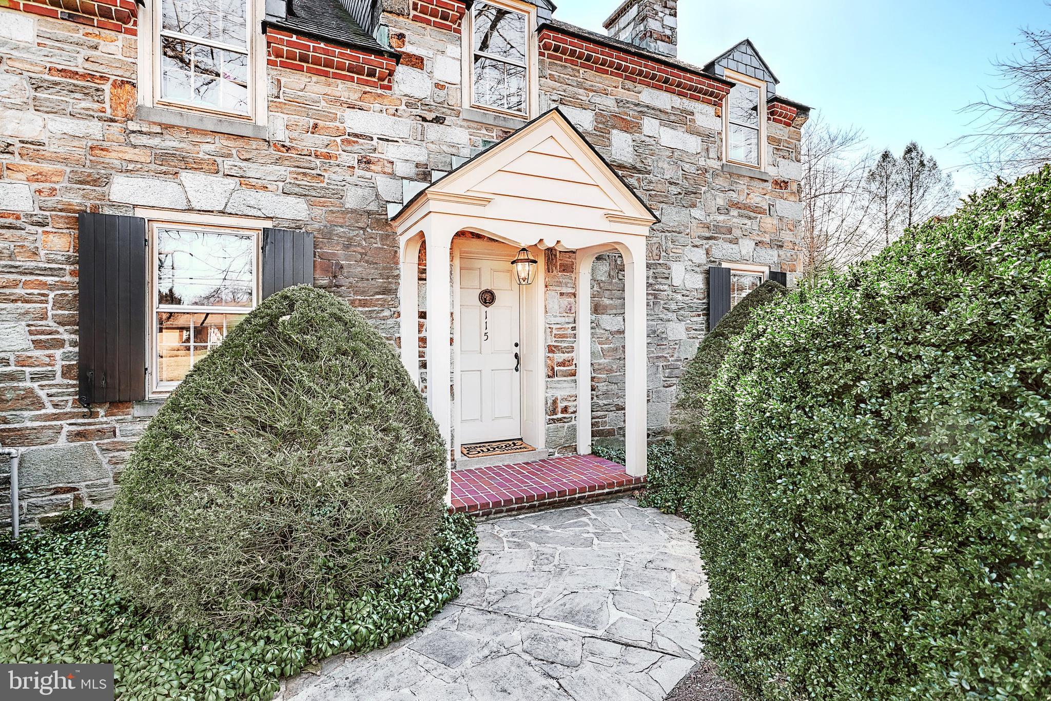 115 Singer Road New Freedom, PA 17349 - Photo 4 of 40 Keystone accents, curved walk to front entrance.