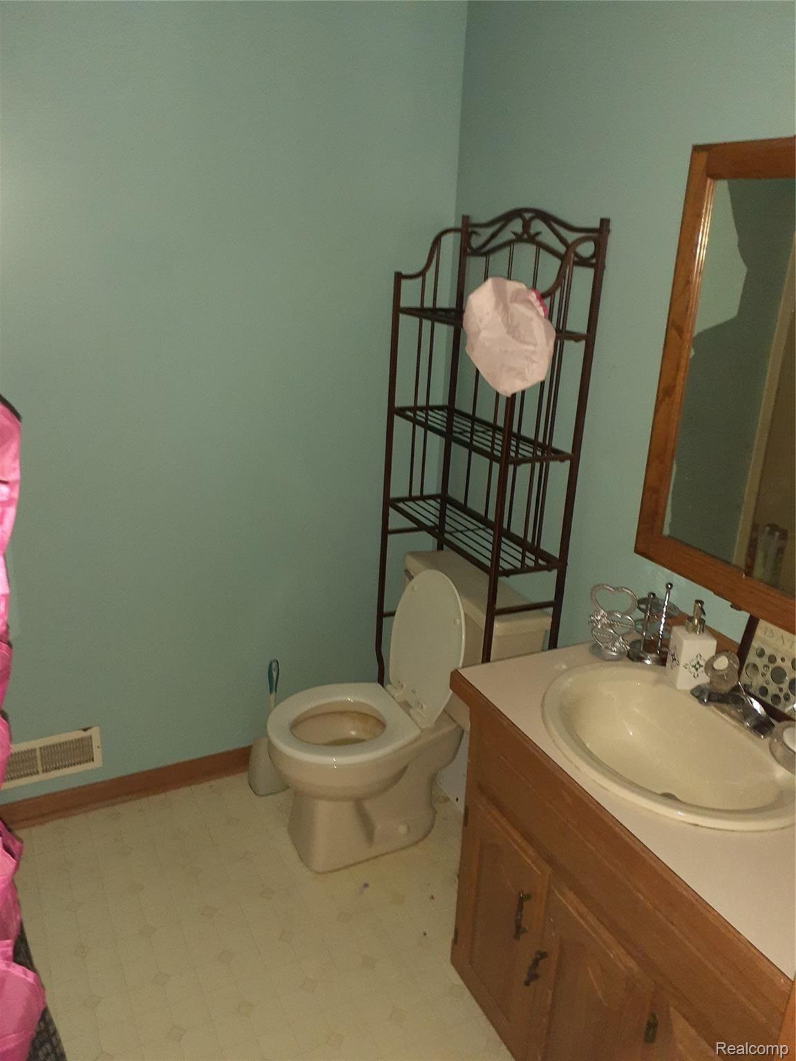 6134 Klam Road Otter Lake, MI 48464 - Photo 7 of 11 20210324_145706.jpg