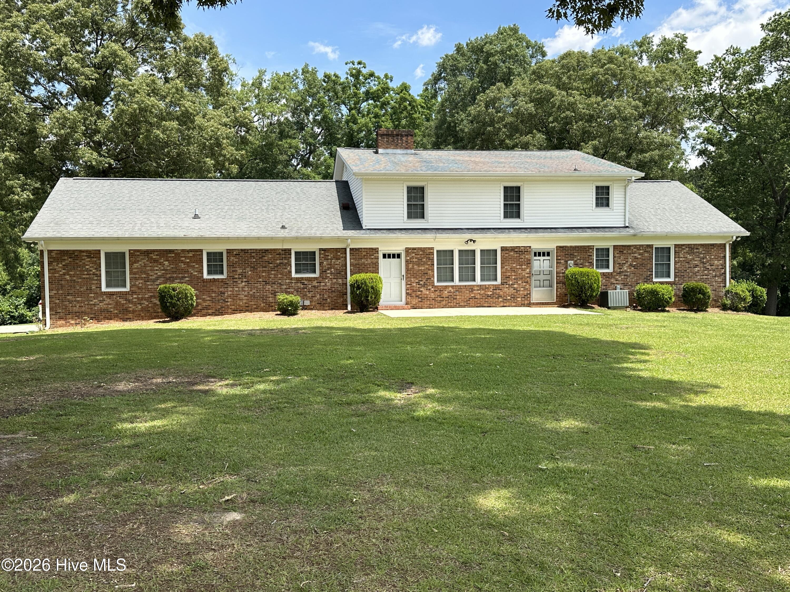 504 Pineview Road Clinton, NC 28328 - Photo 4 of 30 Rear view.