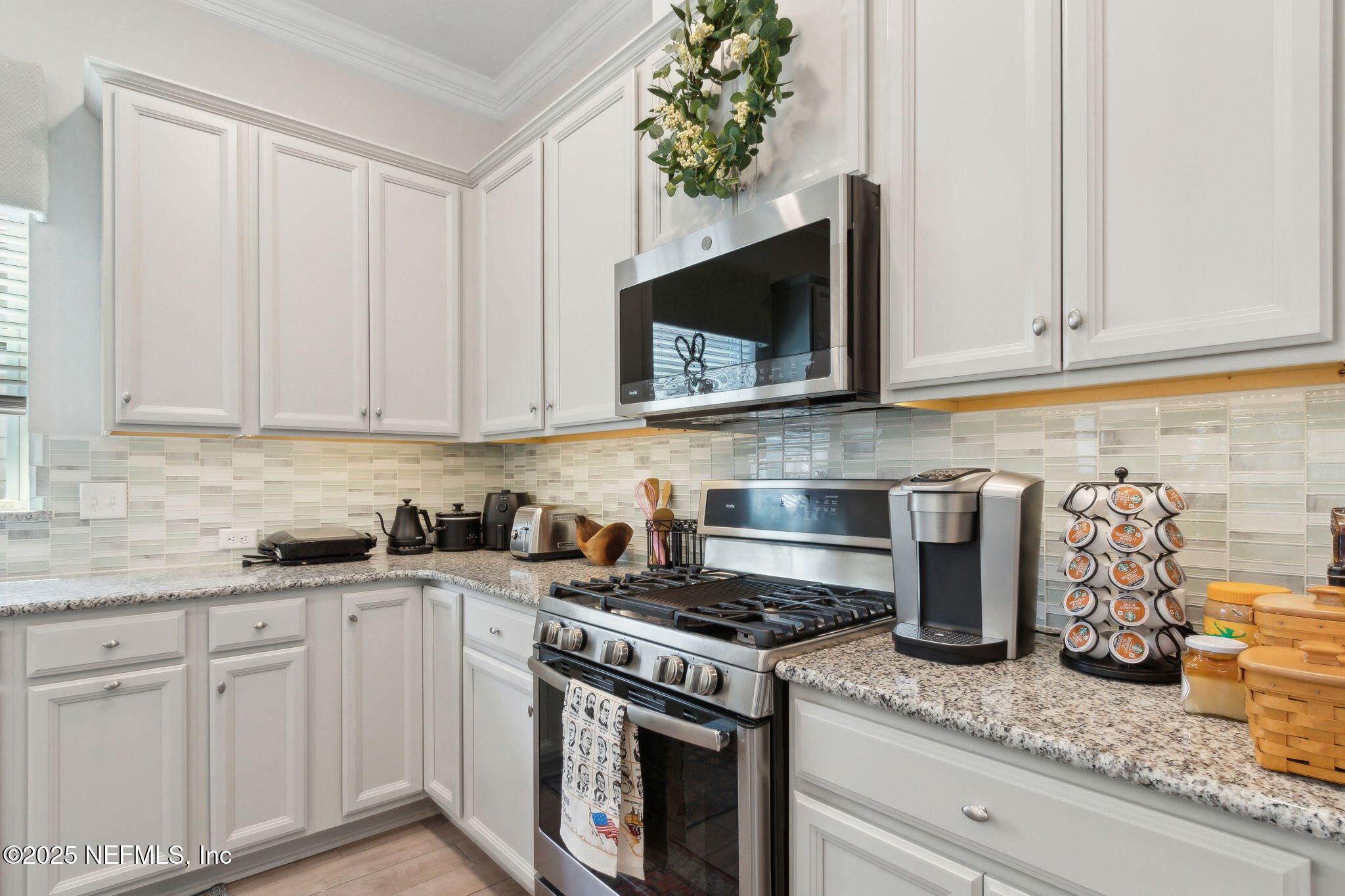 255 Dalton Circle St. Augustine, FL 32092 - Photo 14 of 63 Gas Cooktop