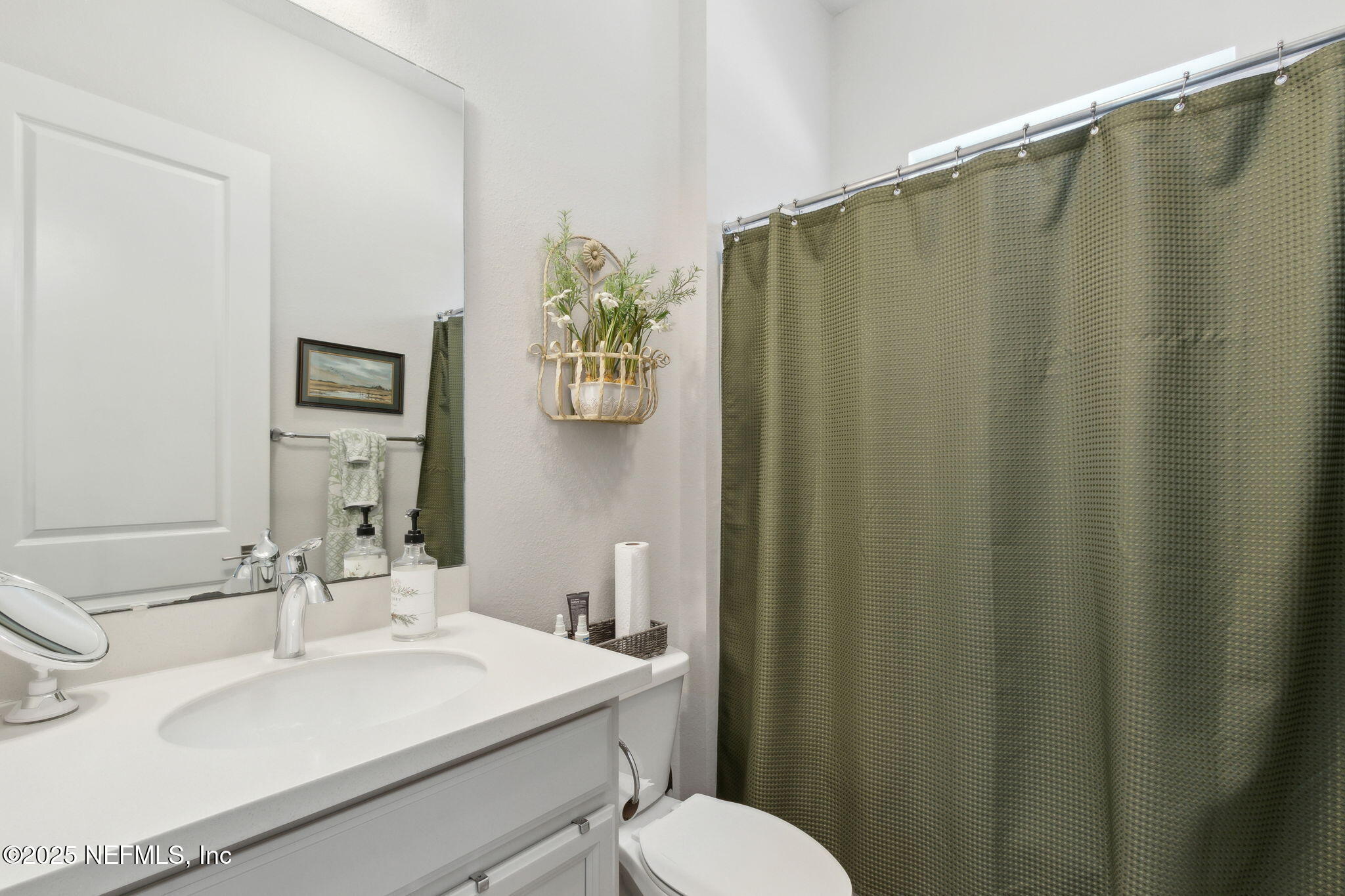 255 Dalton Circle St. Augustine, FL 32092 - Photo 27 of 63 Full Hall Bath