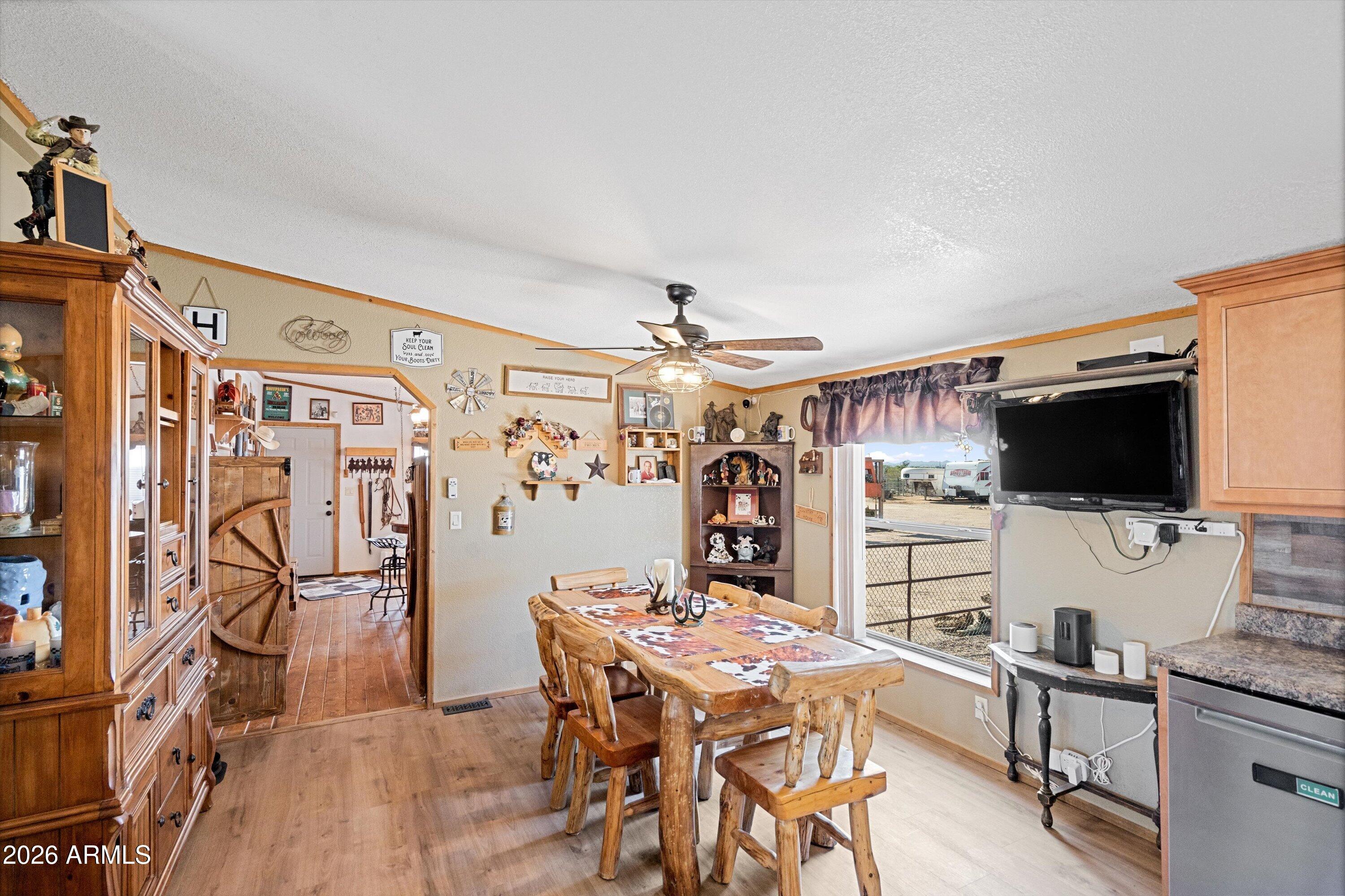 20340 West Narramore Road Buckeye, AZ 85326 - Photo 12 of 44 20-Dining