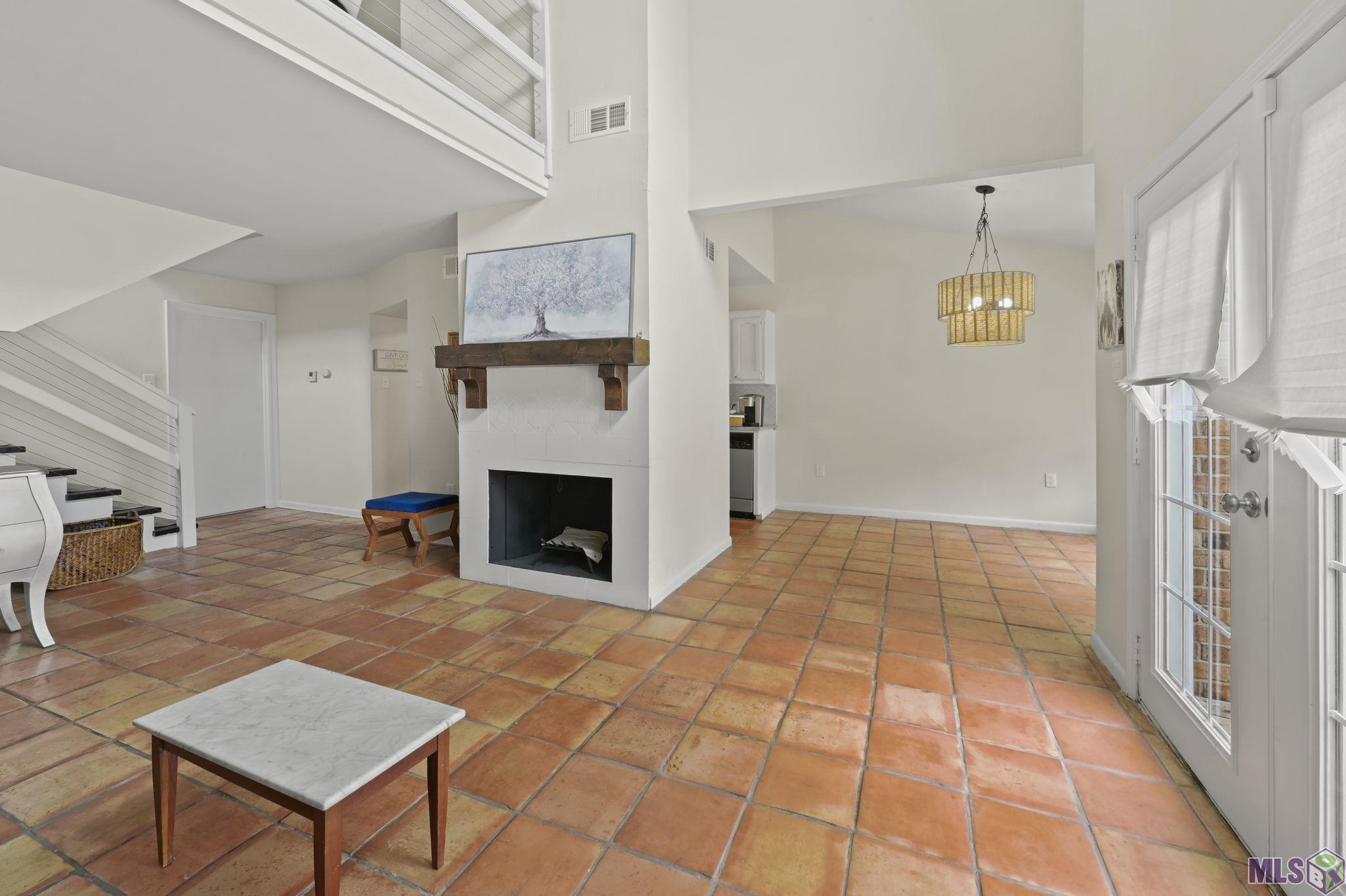 15413 7 Pines Avenue Baton Rouge, LA 70817 - Photo 5 of 16