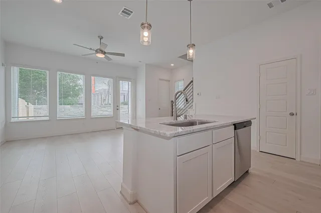 $462,990 | 8913 Grovner Place, Houston, TX 77080