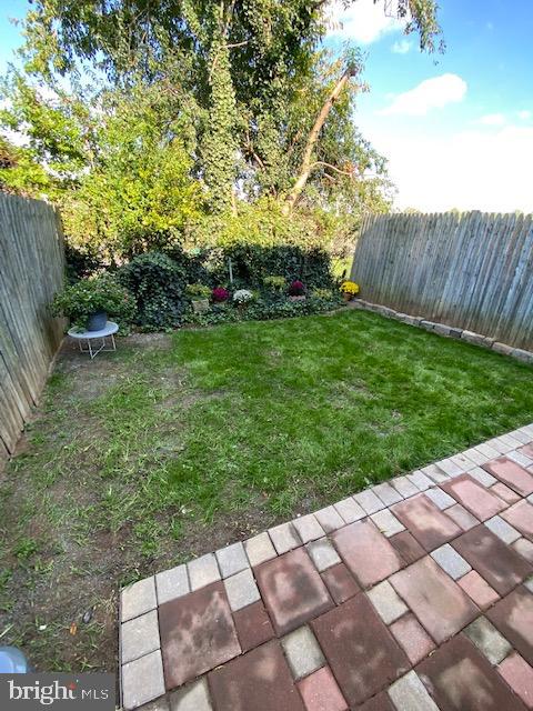 3447 Brookview Road Philadelphia, PA 19154 - Photo 23 of 38 Yard