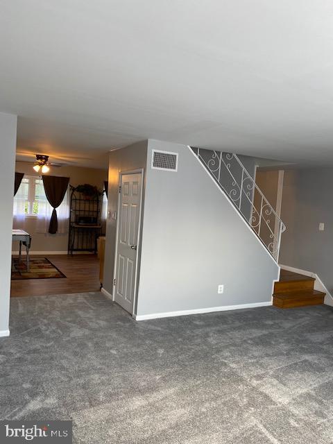 3447 Brookview Road Philadelphia, PA 19154 - Photo 5 of 38 Living Room