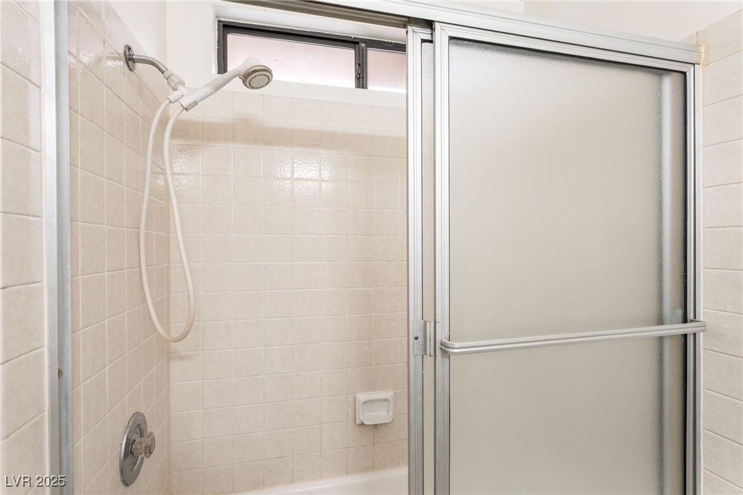 6513 Deadwood Road Las Vegas, NV 89108 - Photo 26 of 38